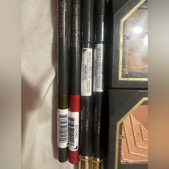 Believe Beauty Make Up Lot - Picture 2 of 6